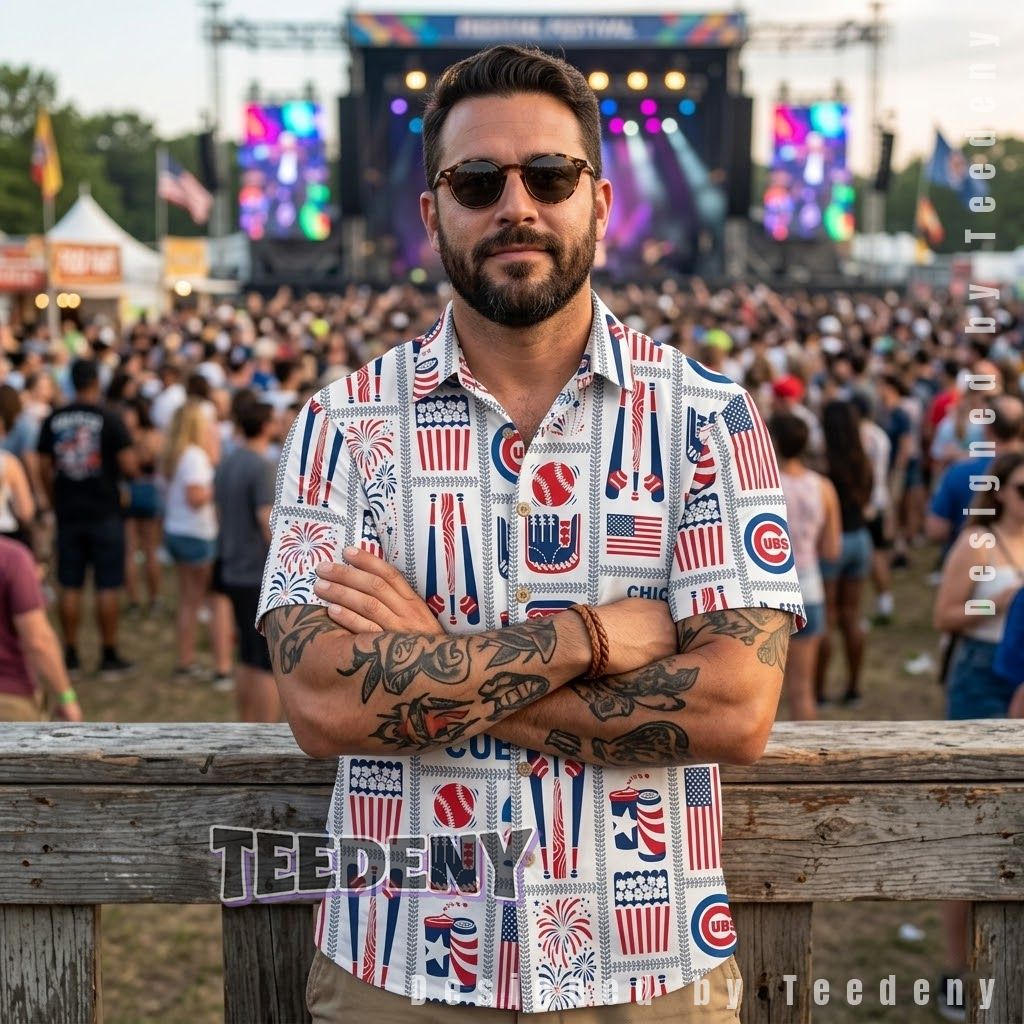 Chicago Cubs Patriotic Gameday Button Up Shirt Front