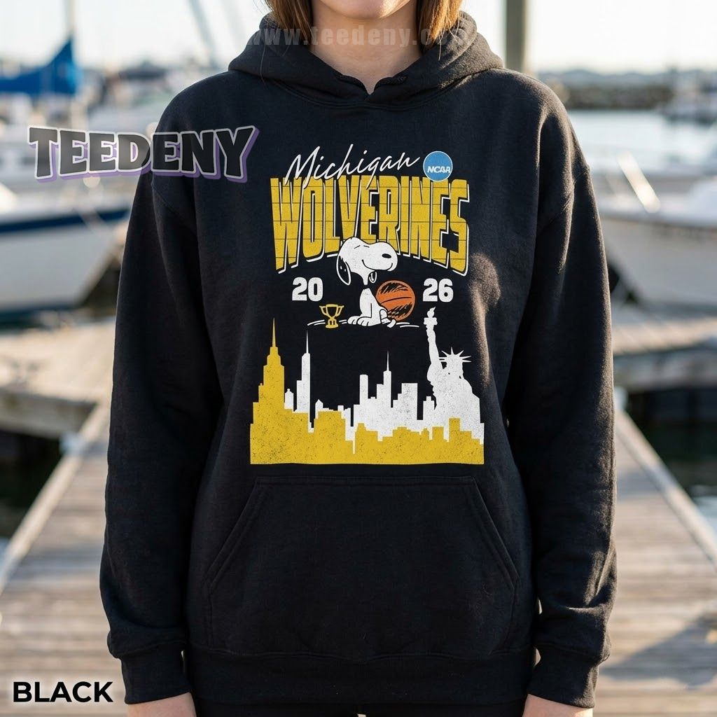 Michigan Wolverines Basketball 2026 NCAA March Madness Skyline Snoopy Hoodie Michigan Wolverines Basketball 2026 NCAA March Madness Skyline Snoopy Hoodie