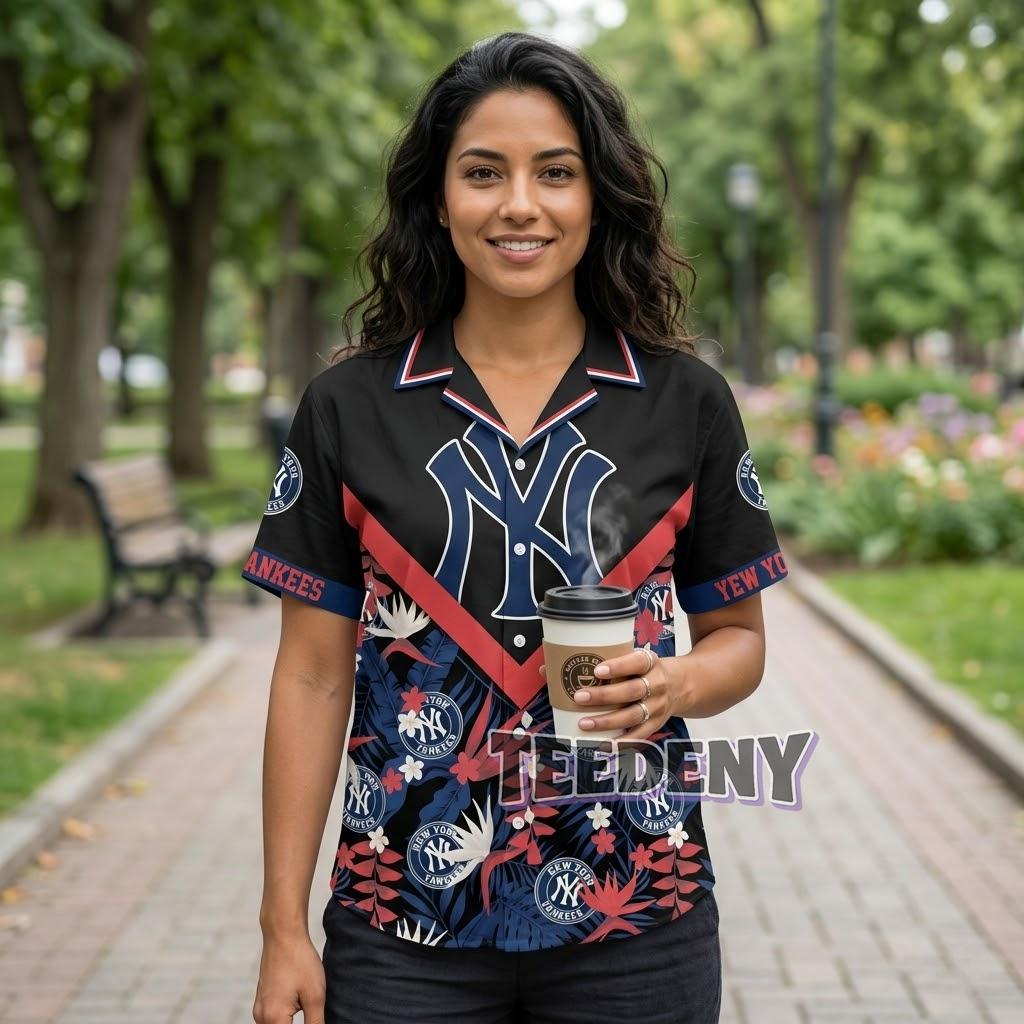 New York Yankees Chevron Bird-of-Paradise Hawaiian Shirt Front